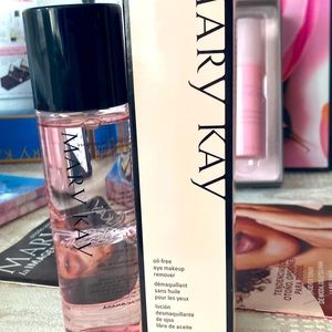 Eye makeup desmaquillan de ojos